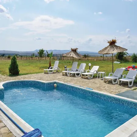 בית נופש Three-bedroom Holiday In Kosharica קושריצה