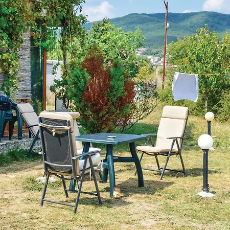 בית נופש Three-bedroom Holiday In Kosharica קושריצה